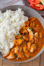 Load image into Gallery viewer, The Village Kitchen Chicken Curry-Large Feeds 2 to 4 people
